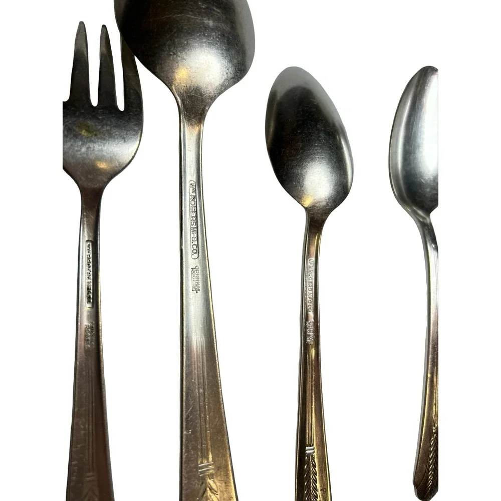 Vintage Wm Rogers Original Rogers Silverplate Flatware Lot 27 Pc Feather Pattern